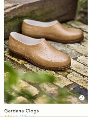Gardana Clogs